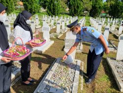 Lapas dan Bapas Bukittingi  Ziarah di Taman Makam Pahlawan Kusuma Bhakti