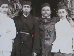 Tokoh Partai Komunis Sumatera Thawalib: padangkita.com