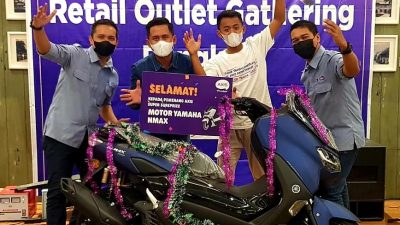 Siswa SMK Pelanggan AXIS di Bengkulu Terkejut Raih Sepeda Motor