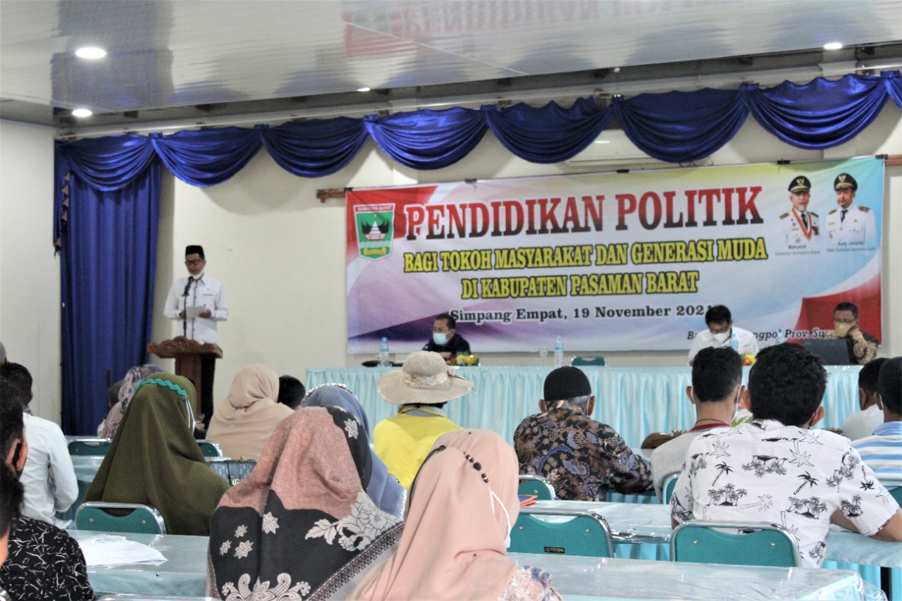 Wabup Pasbar Resmi Buka Pendidikan Politik Bagi Tokoh Masyarakat dan Generasi Muda