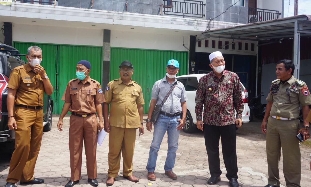 Bupati Pasbar Survey Lapangan Rencana Pelebaran Jalan Bundaran Simpang Empat