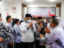Bupati Solok : Jasa Guru Tidak Bisa Kita Balas