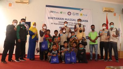 Menutup 2021, YBM PT PLN UP2B Sumbagteng Gelar Khitanan Massal Dhuafa