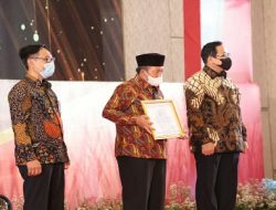 Bupati Agam Peroleh Penghargaan Anugrah Meritokrasi dari KASN