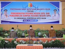 66 CPNS Kota Solok Menerima SK Pengangkatan