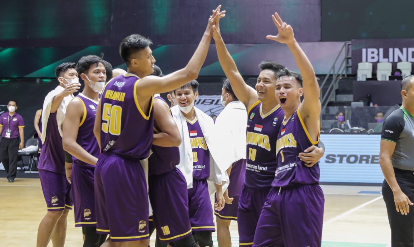 Pertandingan Sengit Tangerang Hawks Melawan Bali United di IBL 2022