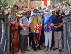Pemkab Solok Bersama Anggota DPR-RI Resmikan Jembatan Gantung Sawah Darek