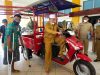 Bupati Hamsuardi Serahkan Becak Motor Kepada Penyandang Disabilitas