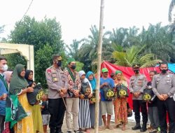 HMI Cabang Pasaman Barat Berkolaborasi Dengan Polres Pasbar Dalam Mendistribusikan Bantuan Untuk Korban Gempa