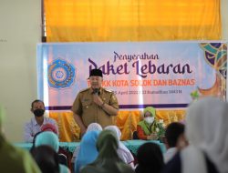 Pemko Solok Distribusikan Bantuan Paket Lebaran Untuk Masyarakat Kurang Mampu