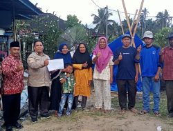 Wabup Pasbar Risnawanto Terima Bantuan Huntara dari Baznas Kabupaten Solok