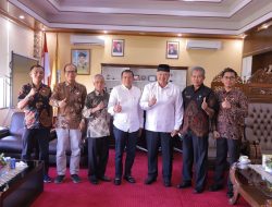 Wako Solok Konsolidasi Pendidikan Bersama Rektor UNP