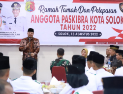 Wako Gelar Silahturahmi Sekaligus Pelepasan Anggota Paskibra Kota Solok