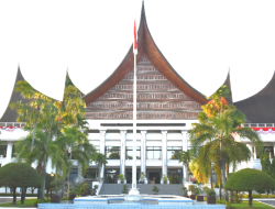 Seleksi OPD Informatif, Sekwan DPRD Sumbar Lakukan Persentasi dihadapan Panelis KI Sumbar.