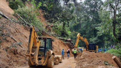 Jalur Jambi-Sumbar Putus Akibat Longsor di Sungai Penuh