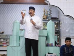 Wako Solok Bersama Tim Safari Ramadhan Sambangi Masjid Al Falah Laing