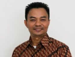 Hidayat Desak Pemerintah Sumbar Bayar Hak Honor Komisioner Komisi Informasi dan KPID
