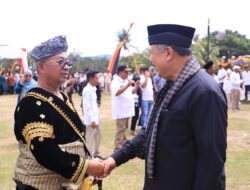 Wako Solok Hadiri Prosesi Gala Adat Wamenaker RI Afriansyah Noor Dt. Rajo Basa