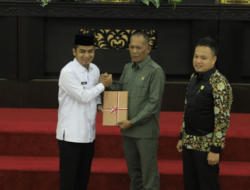 Wawako Sampaikan Nota Penjelasan 4 Ranperda Kota Solok