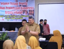 Wako Hadiri Pelatihan 54 Orang Kepala Sekolah dan Pengawas Kota Solok