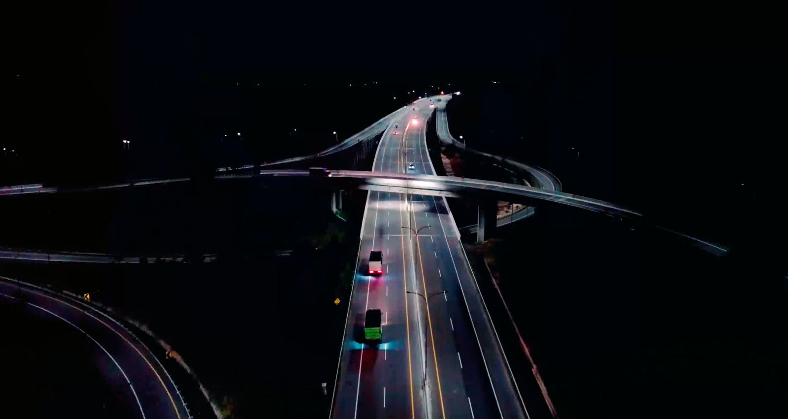 tingkatkan-layanan,-hk-gunakan-teknologi-canggih-di-sepanjang-jalan-tol