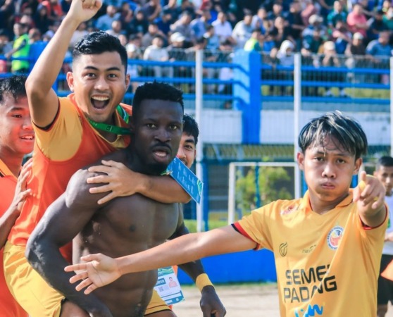 semen-padang-fc-kokoh-di-puncak-klasemen,-raih-poin-penuh-hadapi-psms-medan
