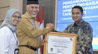 Pemko Solok Menerima Penghargaan Opini Pengawasan Penyelenggaraan Pelayanan Publik Tahun 2023