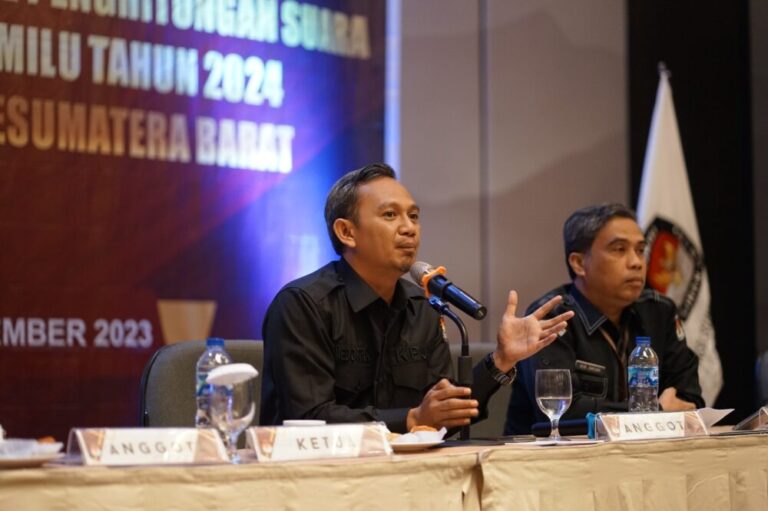 KPU Sumbar Temukan 6 Pemilih WNA, Hak Pilih Dicabut