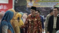 Saksikan Sertijab Kepala Sekolah SD dan SMP, Bupati Safaruddin Tantang Kepala Sekolah Sukseskan Program Unggulan Daerah