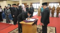 Pj. Walikota Payakumbuh Melantik Pejabat Administrator dan Dirum PAM Tigo