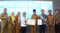 Tunjukkan Tren Positif Pelayanan Publik, Pemkab Limapuluh Kota Diganjar Penghargaan Ombudsman RI