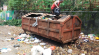 Dinas Lingkungan Hidup Kota Solok Himbau Masyarakat Buang Sampah Pada Tempatnya