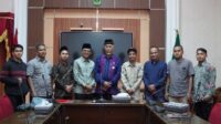 Bupati Limapuluh Kota Dampingi Warganya Bertemu Gubernur, Ada Apa?