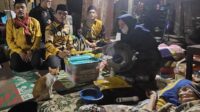 Bupati Safaruddin Dan Calon DPRD Terpilih Fajar, Sambangi Nenek Dhuafa Terbaring Sakit
