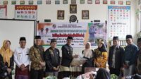 Bupati Safaruddin Kembali Serahkan Bantuan Budikdamber Bagi Masyarakat Taeh Baruah