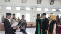 Bupati Safaruddin Lantik Wira Dinanta Sebagai Kepala Disdukcapil Limapuluh Kota