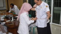 Pegawai Disperkim Kota Solok Jalani Pemeriksaan Kesehatan Rutin