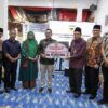 pewaris-kerajaan-pagaruyung-serahkan-bantuan-untuk-korban-bencana-tanah-datar