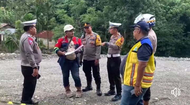 jalur-lembah-anai-kembali-dibuka-21-juli,-ini-kendaraan-yang-boleh-lewat-di-tahap-awal