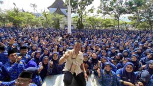 Bupati Pessel Lantik 2.015 Tenaga Honorer Jadi PPPK