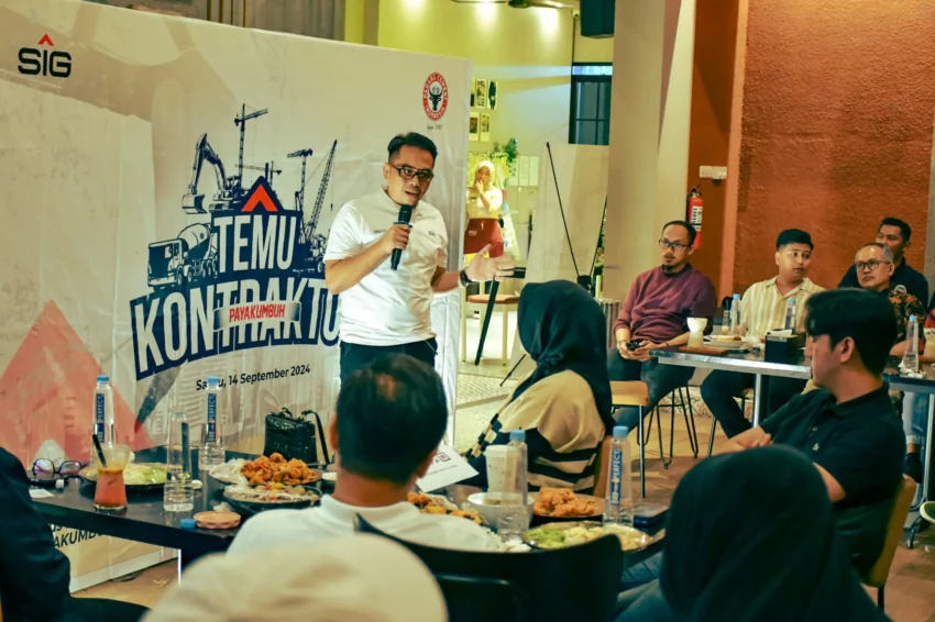 pt-semen-padang-jalin-kemitraan-lebih-erat-dengan-kontraktor-di-payakumbuh-dan-limapuluh-kota