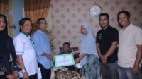 Gerakan Jumat Peduli, Pemko Payakumbuh Bersama Baznas Salurkan Zakat Untuk Warga