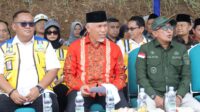 Gubernur Mahyeldi Percepat Pembangunan Rumah Relokasi Terpadu