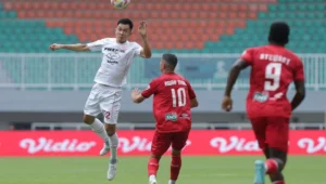 Pertandingan Sengit! Semen Padang dan Persis Solo Berbagi Poin