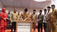 Anggota DPRD Lima Puluh Kota Defrianto Ifkar, Hibahkan Tanah 1,2 Hektare Untuk Pembinaan Generasi Muda