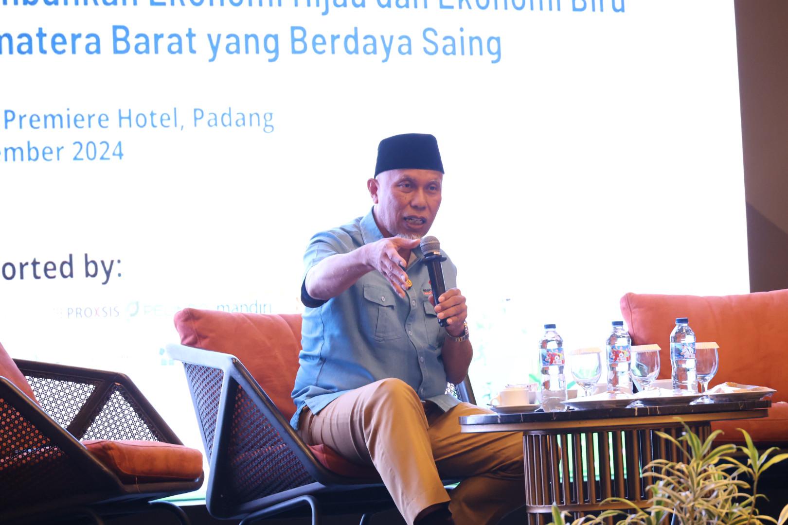 Mahyeldi dalam diskusi bersama Kadin Sumbar di Hotel Santika, Kamis (21/11/2024).