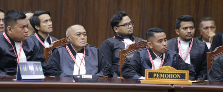 MK Tolak Permohonan PHPU Kada Padang Panjang