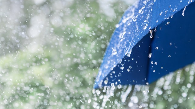 prakiraan-cuaca-sumbar-rabu,-30-april-2025:-waspada-hujan-lebat-disertai-angin-kencang