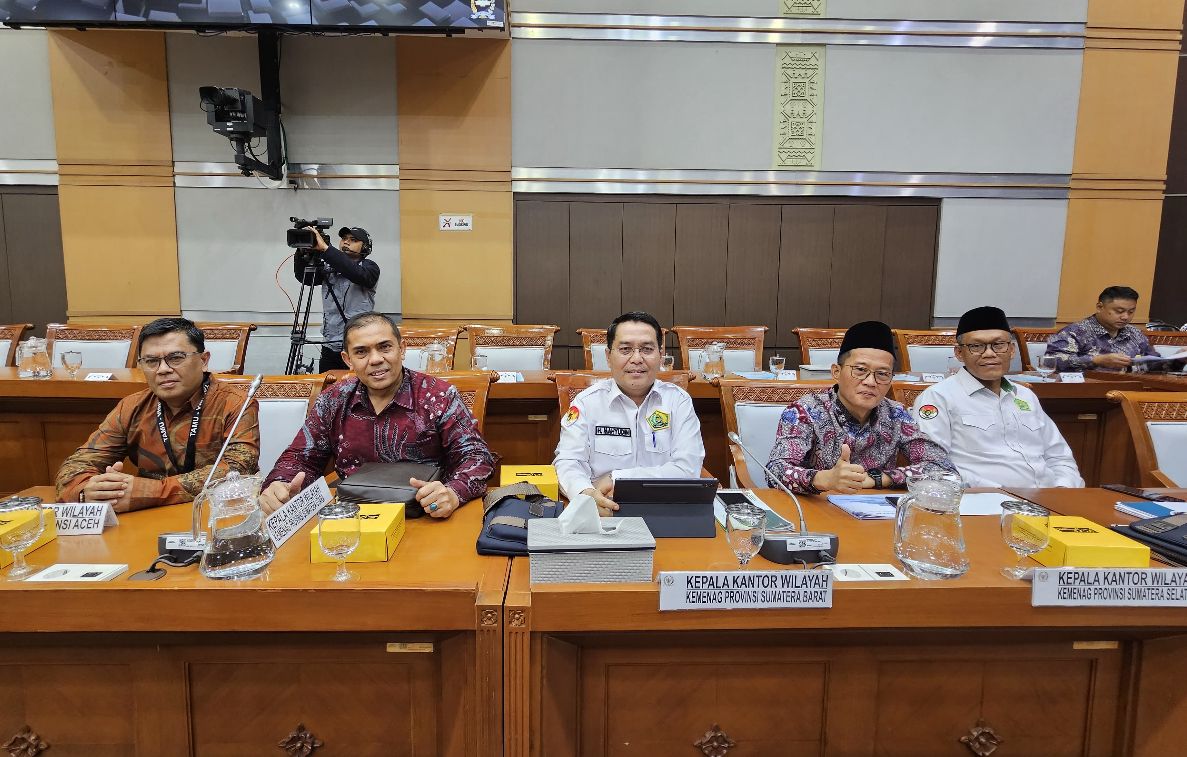 93-persen-visa-jemaah-haji-embarkasi-padang-sudah-terbit