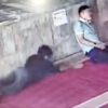 detik-detik-seorang-remaja-curi-handphone-jamaah-masjid-di-padang